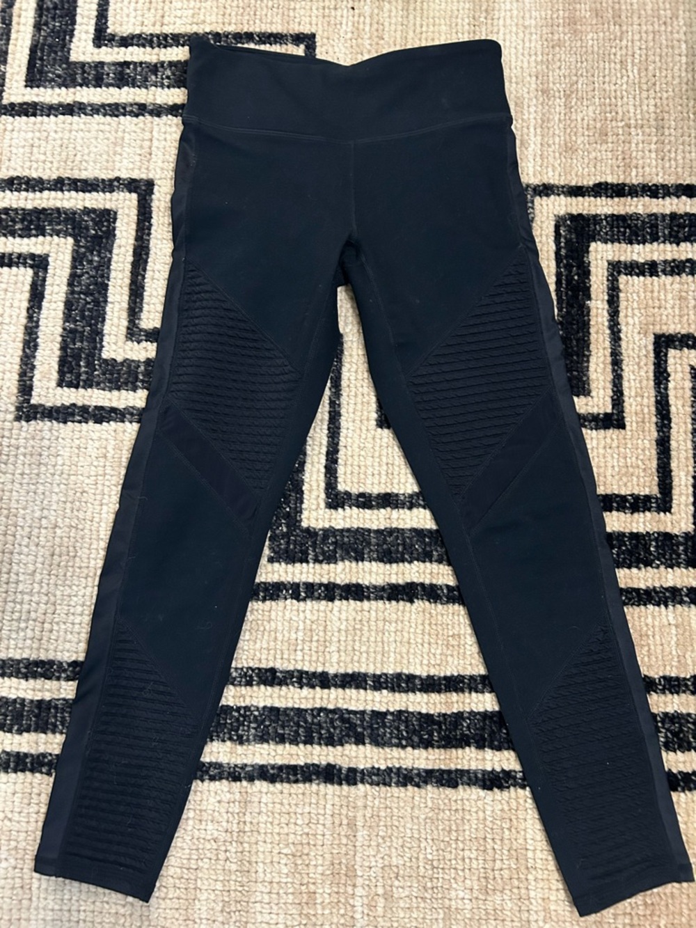 Size XS Fabletics leggings